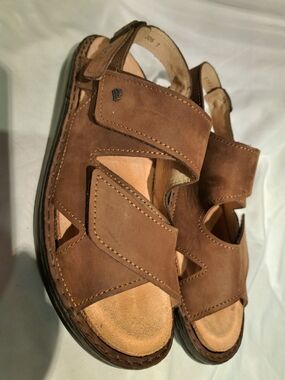 Finn Comfort Men's Brown Nubuck Leather Sandals